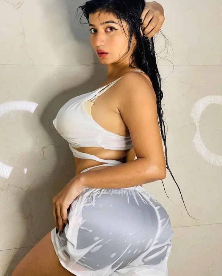 Genuine and Trustworthy Indore Sexy Escort Girl Here To Give You Girlfriend Experience (GFE)